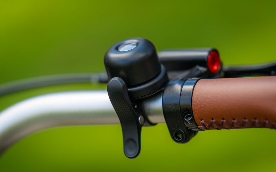 ADO Classic Bike Bell for AirTag: Your Anti-Theft Companion